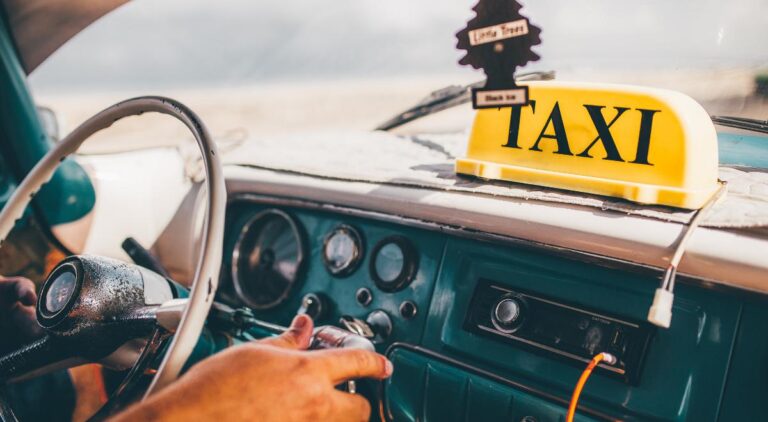 Private Drivers vs. Taxis: Why Personal Chauffeurs Win
